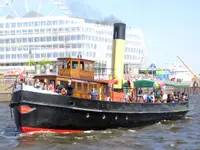 Schleppboot zu verkaufen