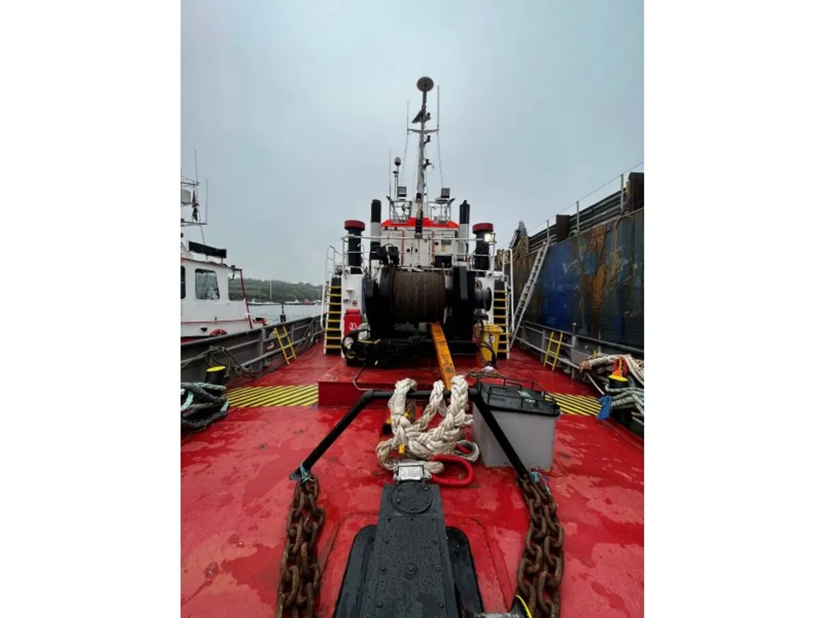 Schleppboot zu verkaufen