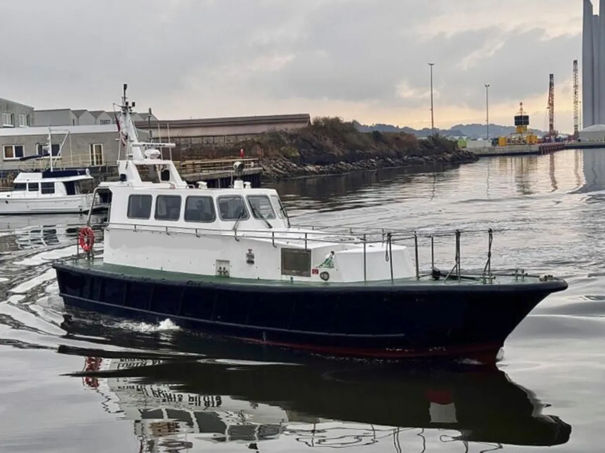 Lotsenboot zu verkaufen