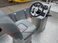 Arbeitsboote zu verkaufen