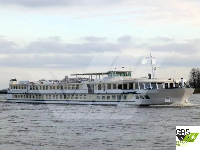 Kreuzfahrtschiff zu verkaufen
