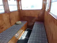 Arbeitsboote zu verkaufen