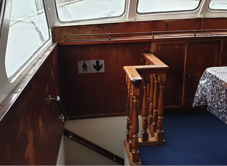 Kreuzfahrtschiff zu verkaufen