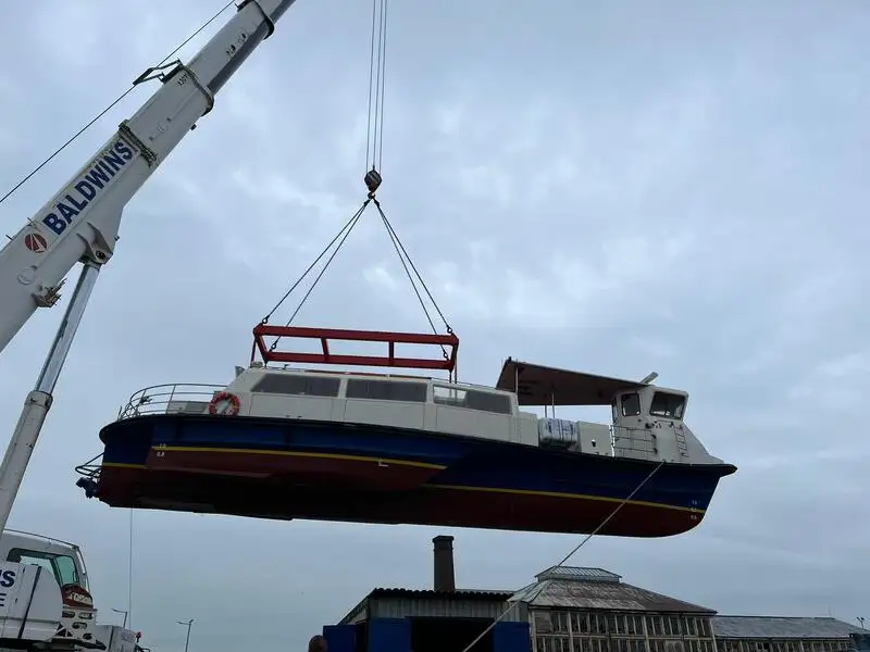 Kreuzfahrtschiff zu verkaufen