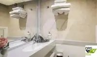 Kreuzfahrtschiff zu verkaufen