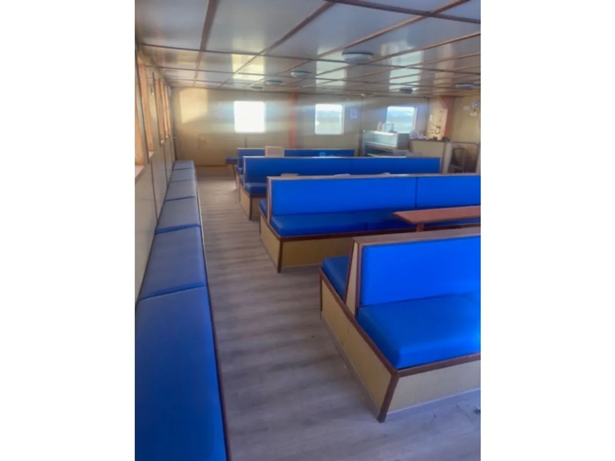Passagierschiff zu verkaufen