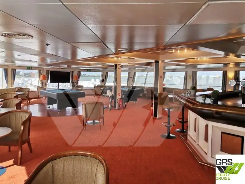 Kreuzfahrtschiff zu verkaufen