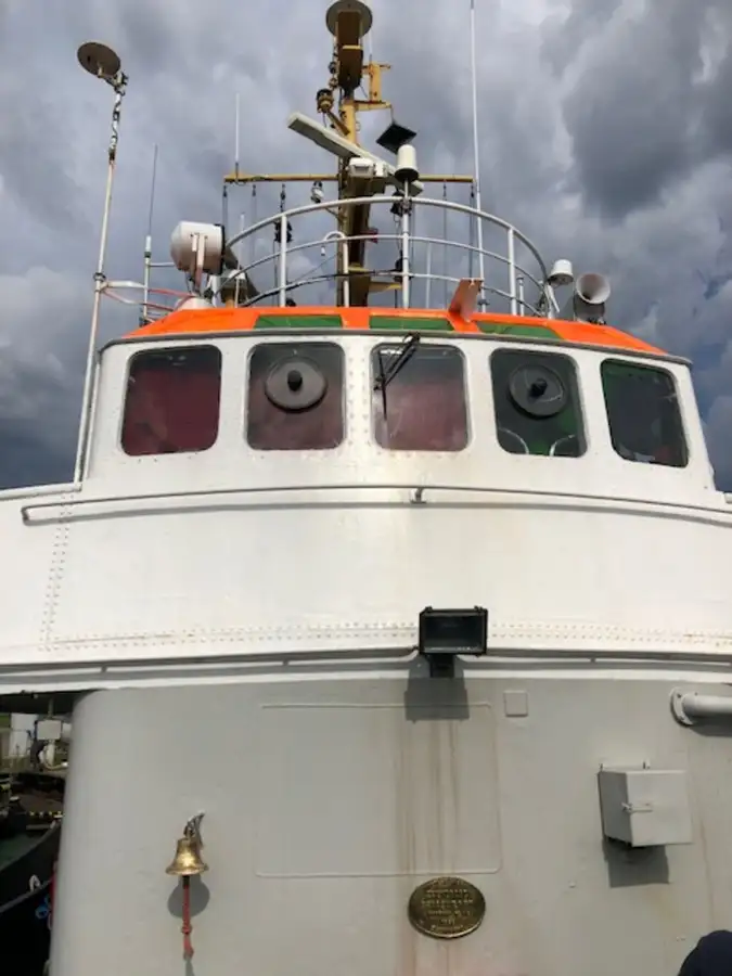 Schleppboot zu verkaufen