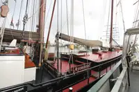 Yacht zu verkaufen