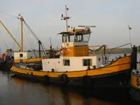 Schleppboot zu verkaufen