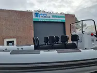 Festrumpf-Schlauchboot zu verkaufen