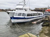 Passagierschiff zu verkaufen