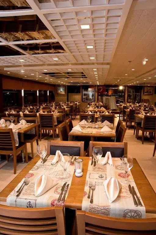 Restaurant-Schiff zu verkaufen