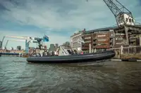Festrumpf-Schlauchboot zu verkaufen