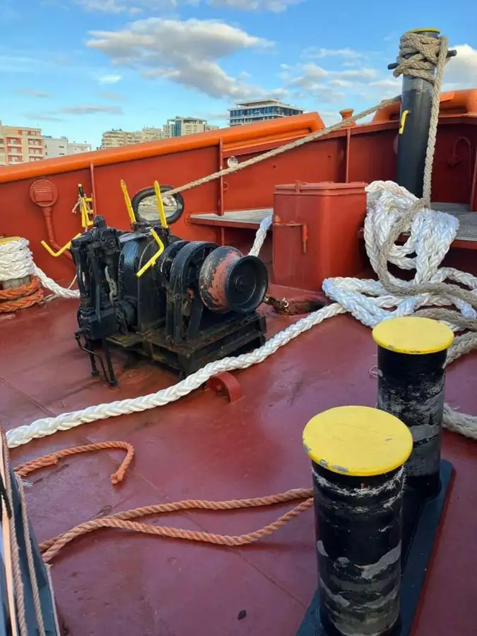 Schleppboot zu verkaufen
