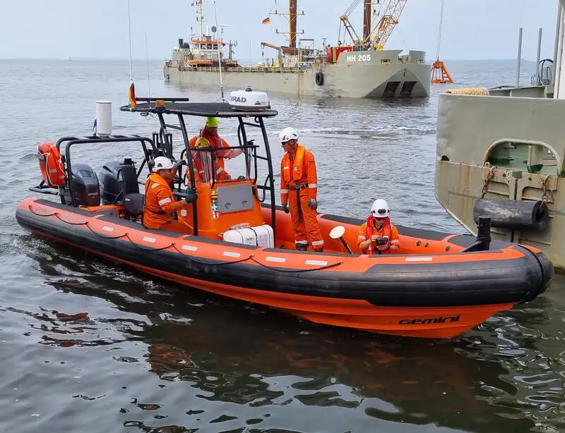 Festrumpf-Schlauchboot zu verkaufen