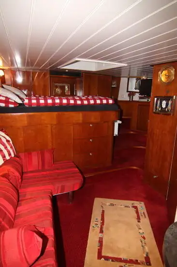 Kreuzfahrtschiff zu verkaufen