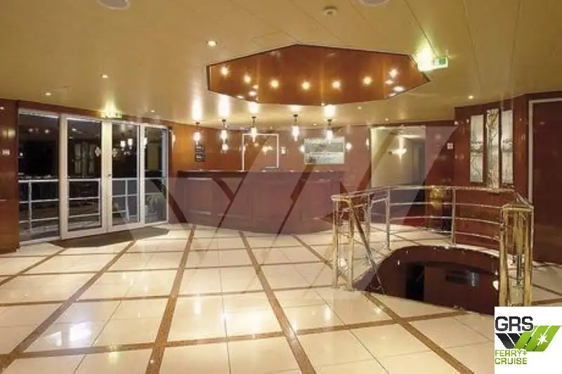 Kreuzfahrtschiff zu verkaufen