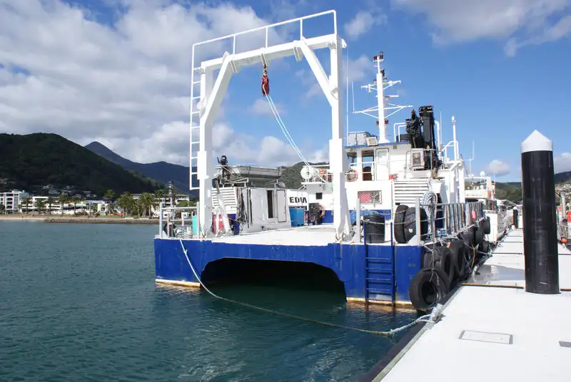 Kreuzfahrtschiff zu verkaufen