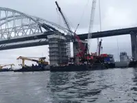 Kranboot zu verkaufen
