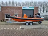 Festrumpfschlauchboot zu verkaufen