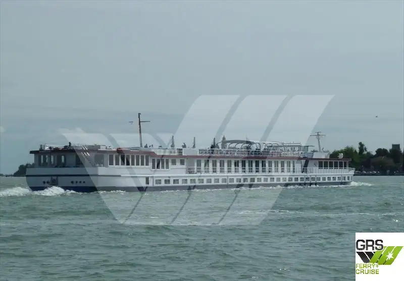 Kreuzfahrtschiff zu verkaufen
