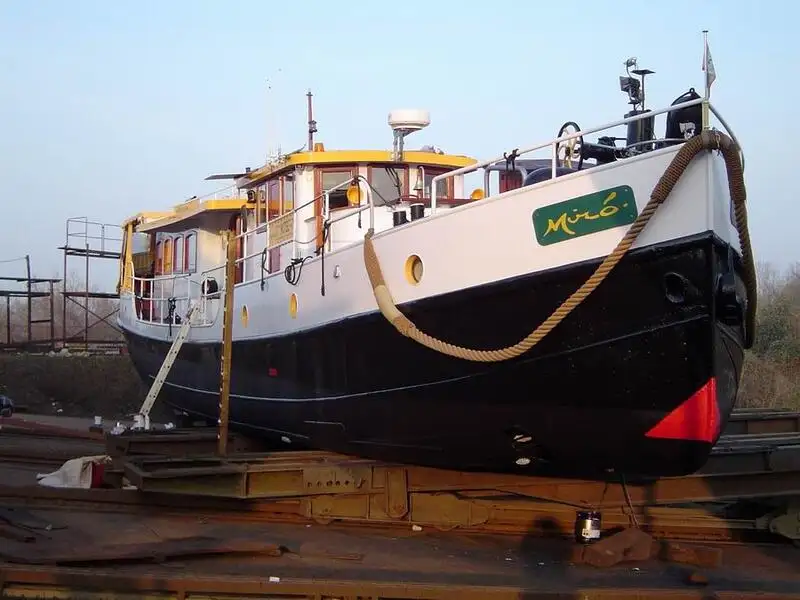 Kreuzfahrtschiff zu verkaufen