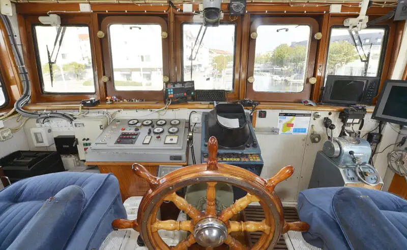 Kreuzfahrtschiff zu verkaufen