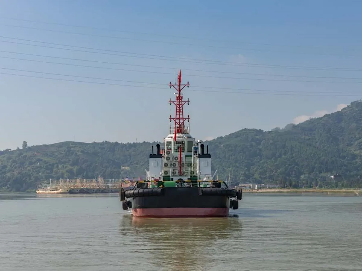 Schleppboot zu verkaufen