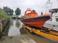 Festrumpf-Schlauchboot zu verkaufen