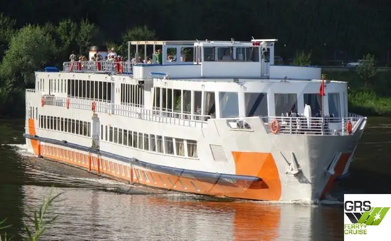 Kreuzfahrtschiff zu verkaufen