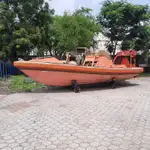 Rettungsboot zu verkaufen