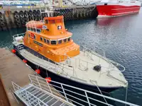 Rettungsboot zu verkaufen