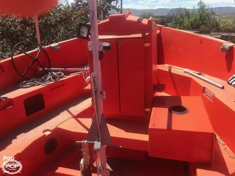 Rettungsboot zu verkaufen