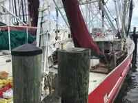 Trawler zu verkaufen