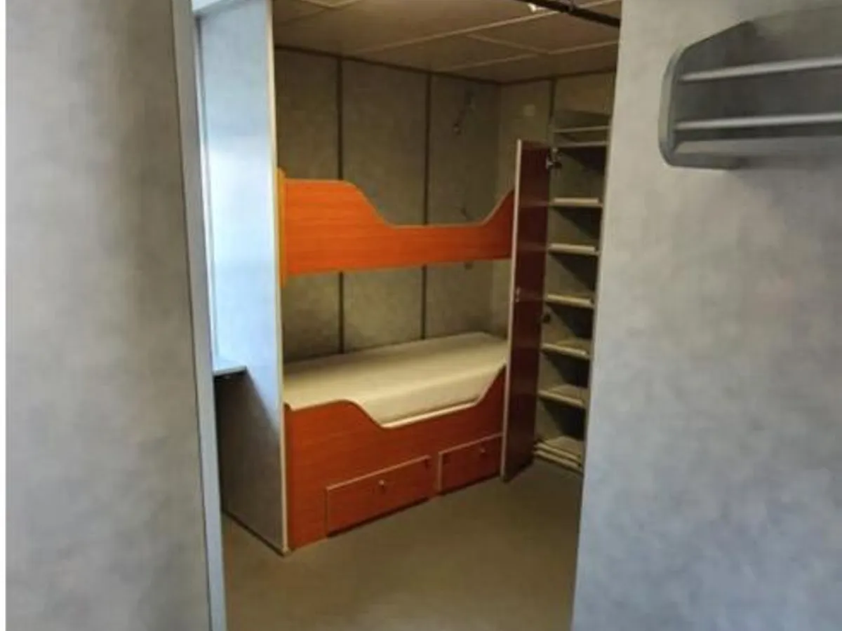 Arbeitsschiffe zu verkaufen
