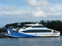 Fährschiff zu verkaufen