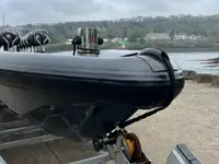 Festrumpf-Schlauchboot zu verkaufen