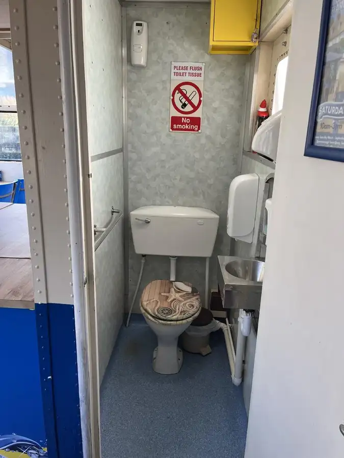 Fährschiff zu verkaufen