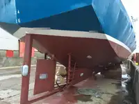 Arbeitsboote zu verkaufen