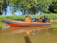 Festrumpf-Schlauchboot zu verkaufen