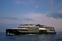 Kreuzfahrtfähre zu verkaufen