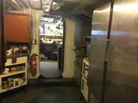 Landungsboot, Tank zu verkaufen