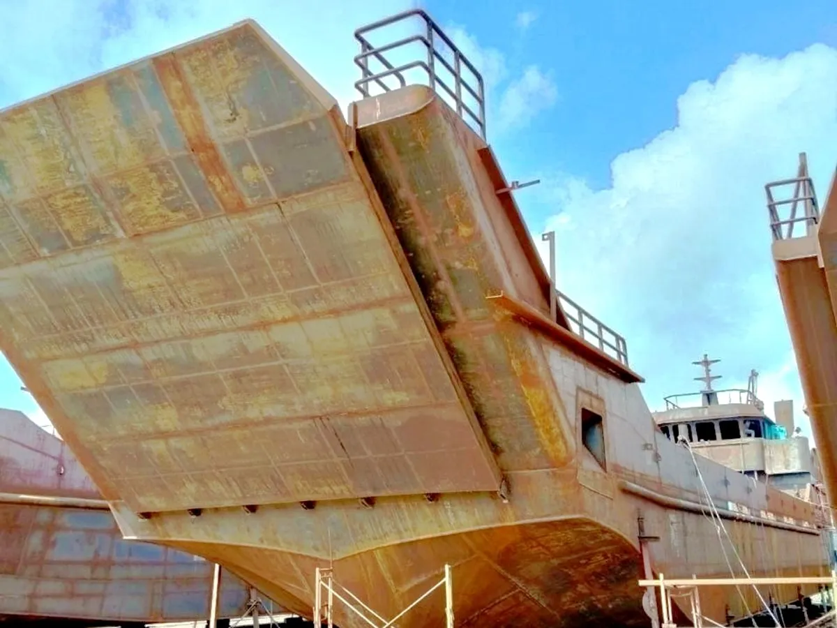 Landungsboot, Tank zu verkaufen