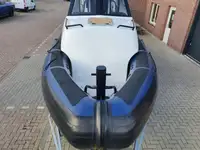 Festrumpf-Schlauchboot zu verkaufen