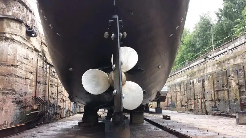 Schleppboot zu verkaufen