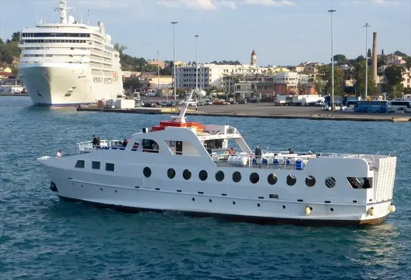 RoPax-Schiff zu verkaufen
