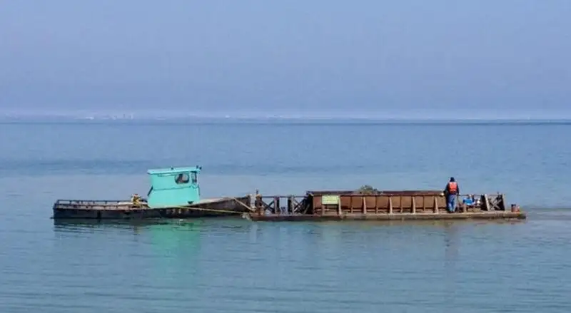 Arbeitsboote zu verkaufen