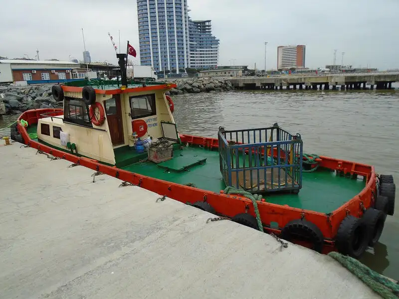 Schleppboot zu verkaufen