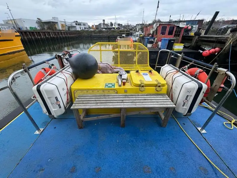 Besatzungsboot zu verkaufen